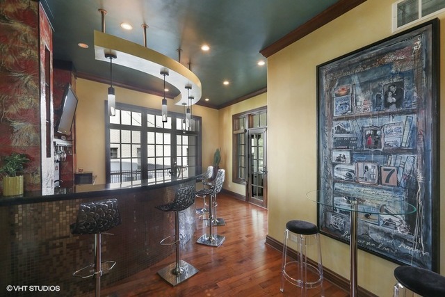 Hinsdale custom home — Custom bar and entertaining room