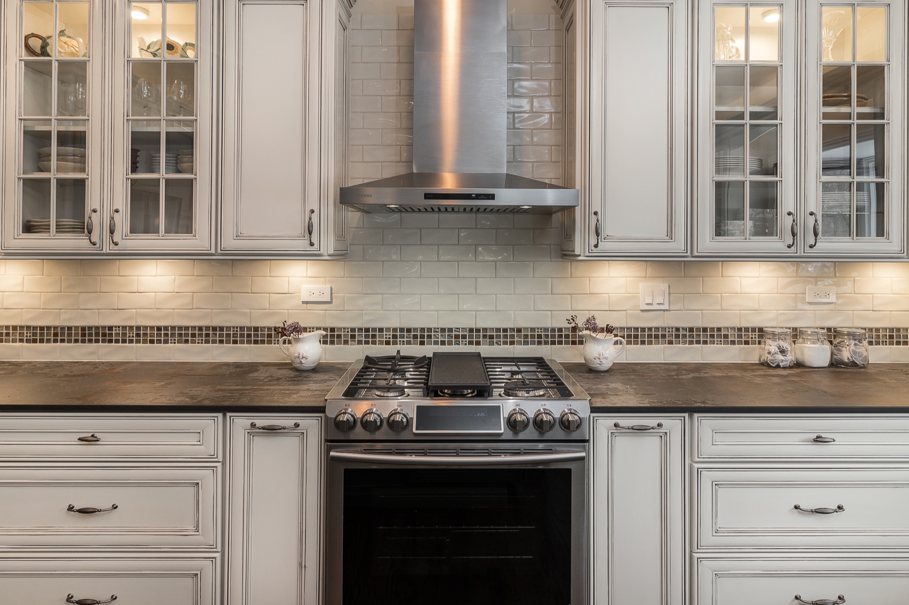 Completed Lombard renovation — Range hood and cabinetry
